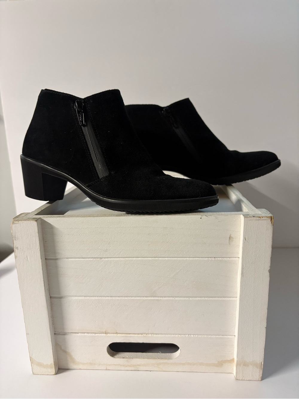 Sesto Meucci Black Suede Ankle Booties with Side Zip